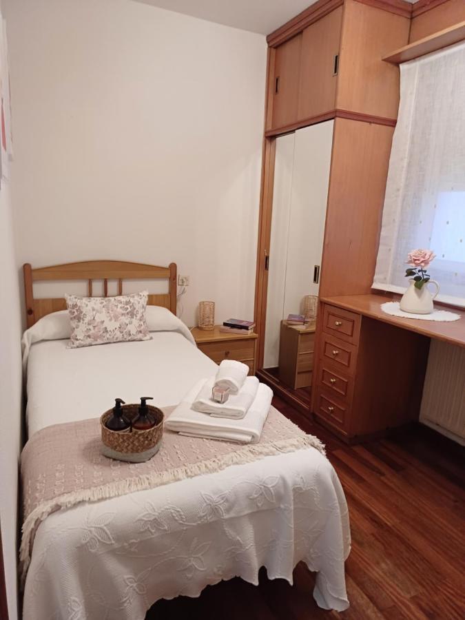 Apartamento Penedo, Camino Portugus-Con Plaza De Garaje Gratis ซานติอาโก เด กอมโปสเตลา ภายนอก รูปภาพ